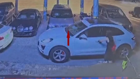 凌晨3点半连撞2车，弟弟顶包一问三不知，实锤后女子语出惊人