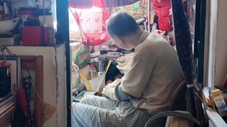男子家大门长期敞开，家中常飘出异味，邻居崩溃：闻到这个味要呕